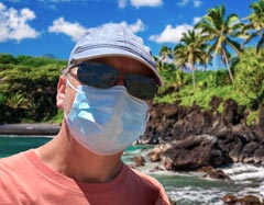 Maui visitor with mask on